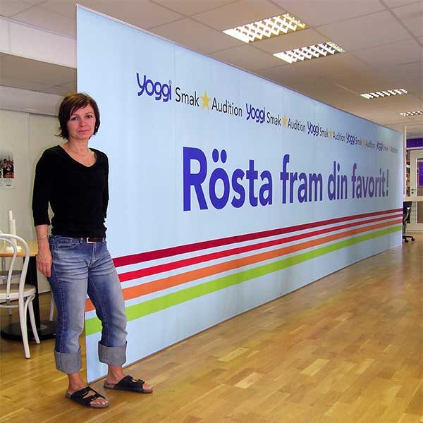 Nio st 4 Screen skapar tillsammans en riktigt stor vägg.