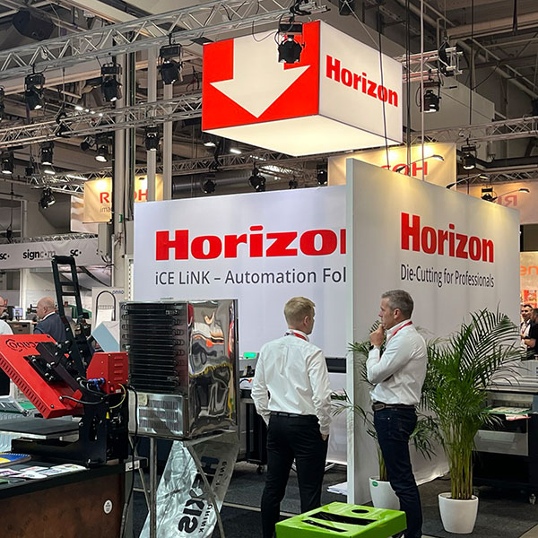 Väggar och takmodul med textil för beMatrix.