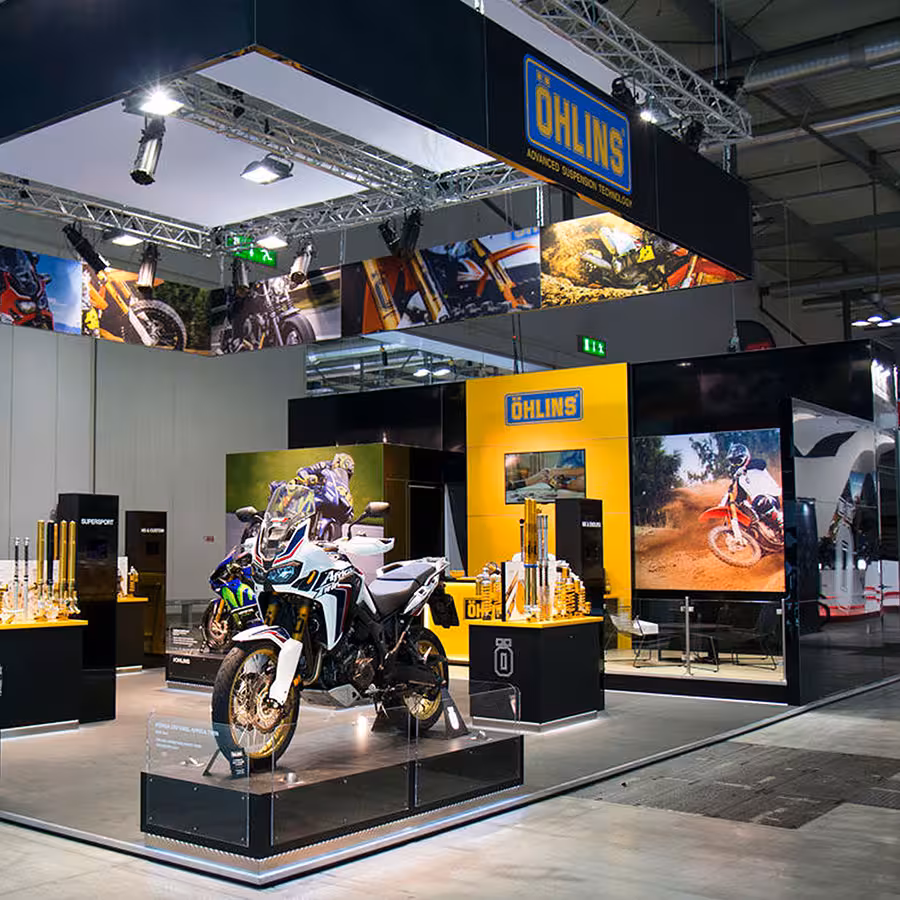 beMatrix med textiltryck till väggar och takskyltar.