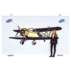 Rak 4,4 meter bred bildvägg.