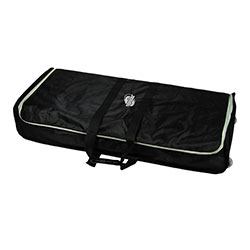 Disken levereras komplett i en vadderad rullväska.