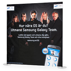 Fotobackdrop 200 med tryckt textil på både baksida och framsida.