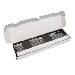 En komplett Ljuslåda Basic får plats i den vadderade transportlådan.