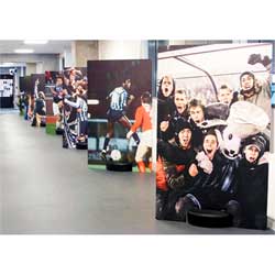 Skyltning med Panda på Tele2 Arena.