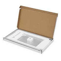 Allt på plats för ett snabbt montage – helt utan verktyg.