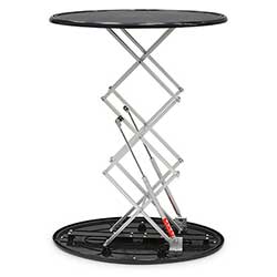 Det pneumatiskt dämpade saxsystemet gör disken självuppresande med ett enkelt tryck.