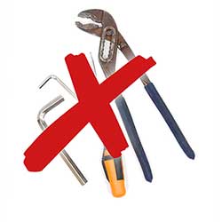 Monteras helt utan verktyg.